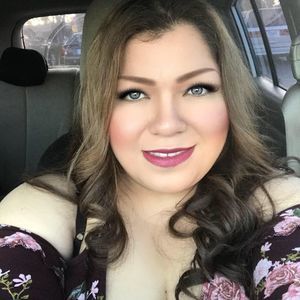 Meet your Posher, Dinah